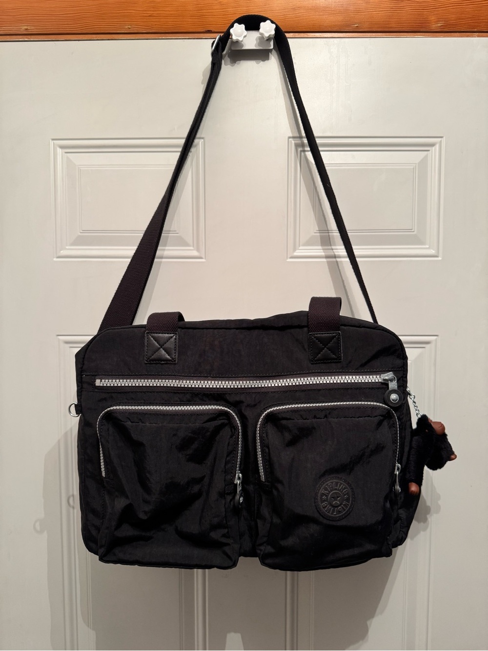 Kipling Black Duffel Bag / Weekender Tote Travel Duffle Bag Black Nylon 19x11x7
